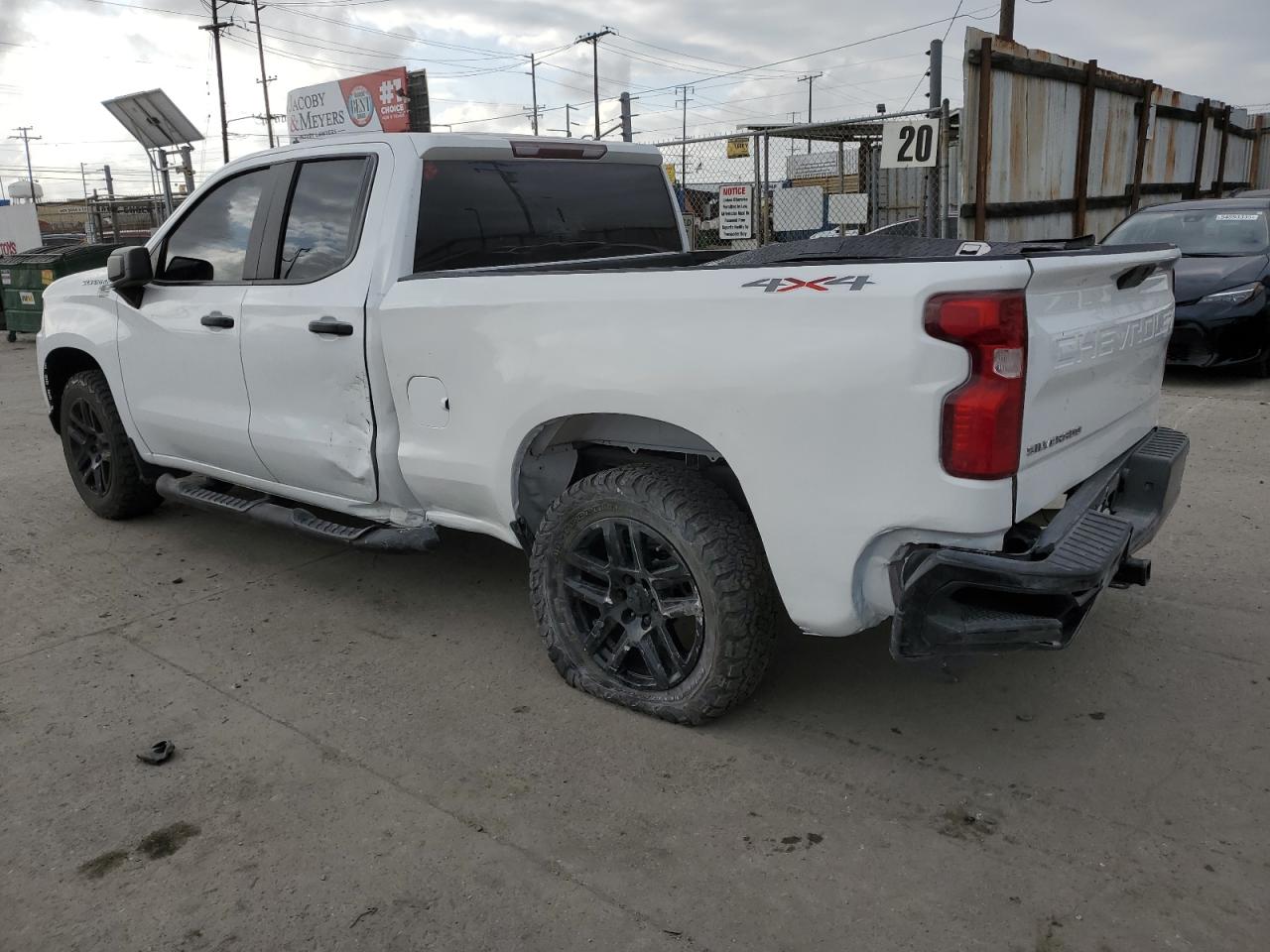 2020 Chevrolet Silverado - Image 2