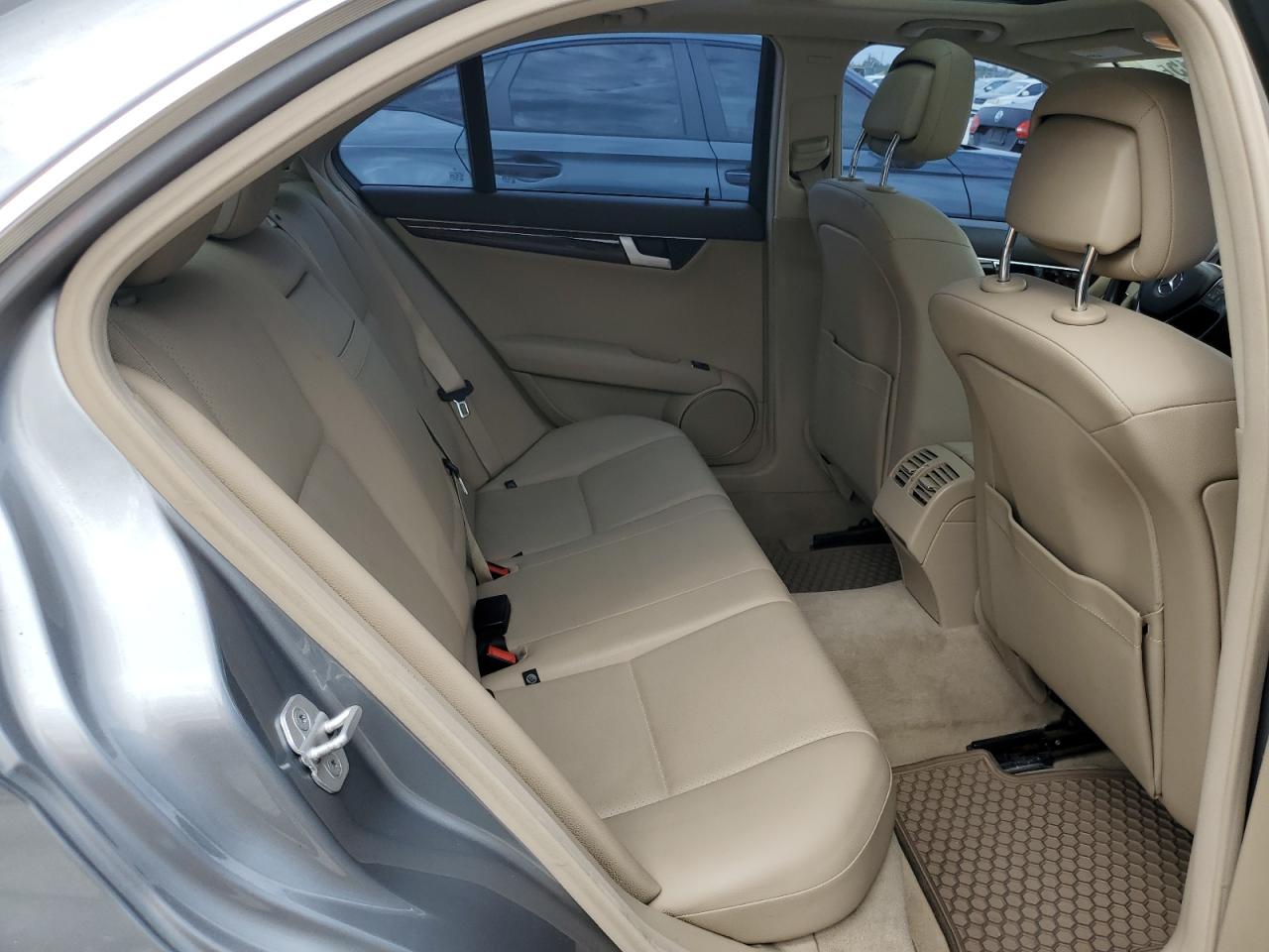 2013 Mercedes-Benz C 350 VIN: WDDDF5HB3DA816948 Lot: 51759835