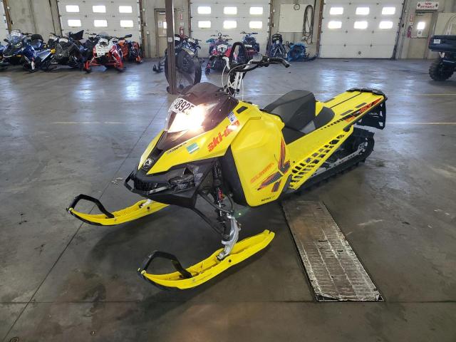 2015 SKIDOO SUMMITX800
