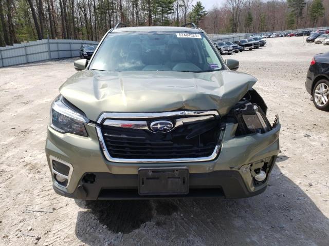  SUBARU FORESTER 2021 Зеленый