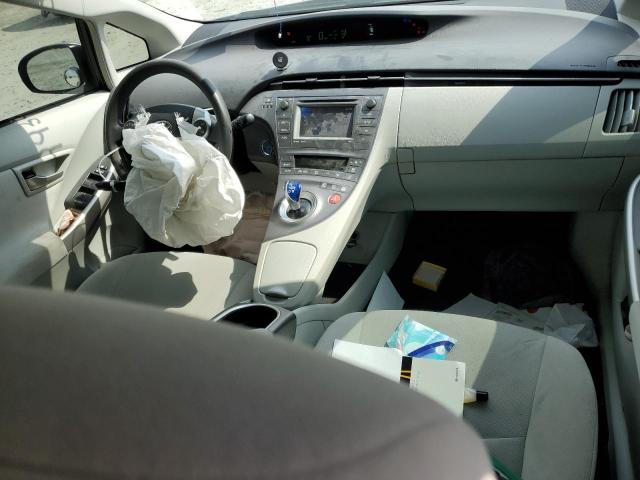  TOYOTA PRIUS 2013 Серебристый