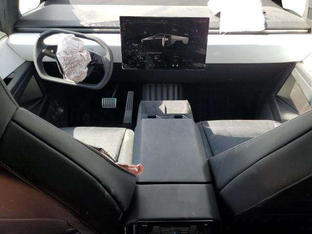  TESLA CYBERTRUCK 2024 Серебристый