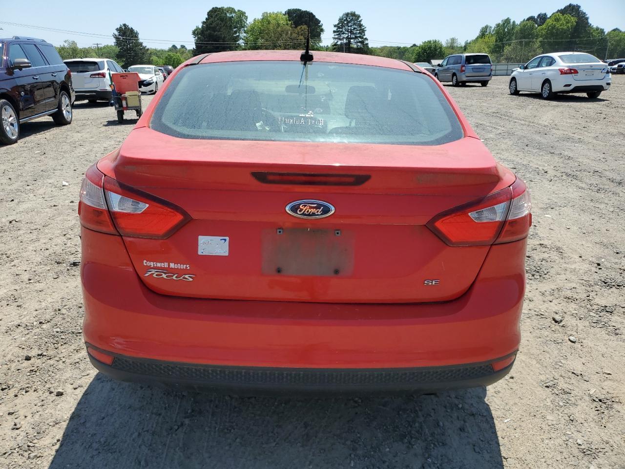 1FAHP3F21CL258495 2012 Ford Focus Se