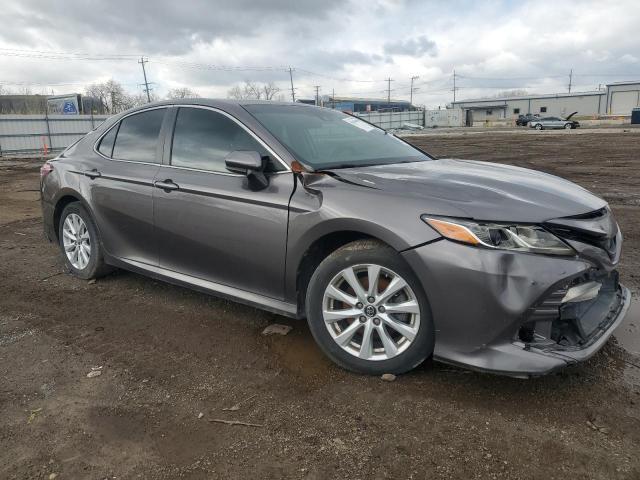  TOYOTA CAMRY 2018 Серый
