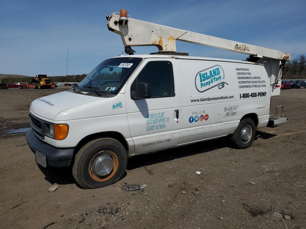 2006 Ford Econoline E350 Super Duty Van for Sale in Brookhaven, NY - Side