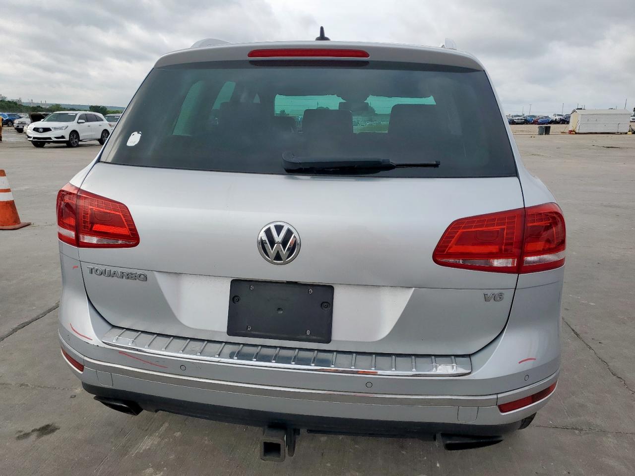 2016 Volkswagen Touareg Sport VIN: WVGEF9BP8GD010468 Lot: 53109665