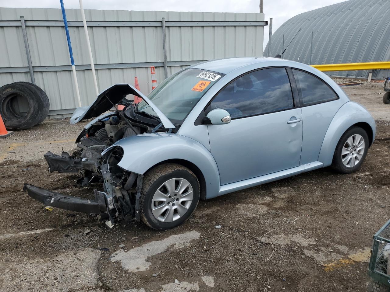 2009 Volkswagen New Beetle S zu verkaufen in Wichita, KS - Front End