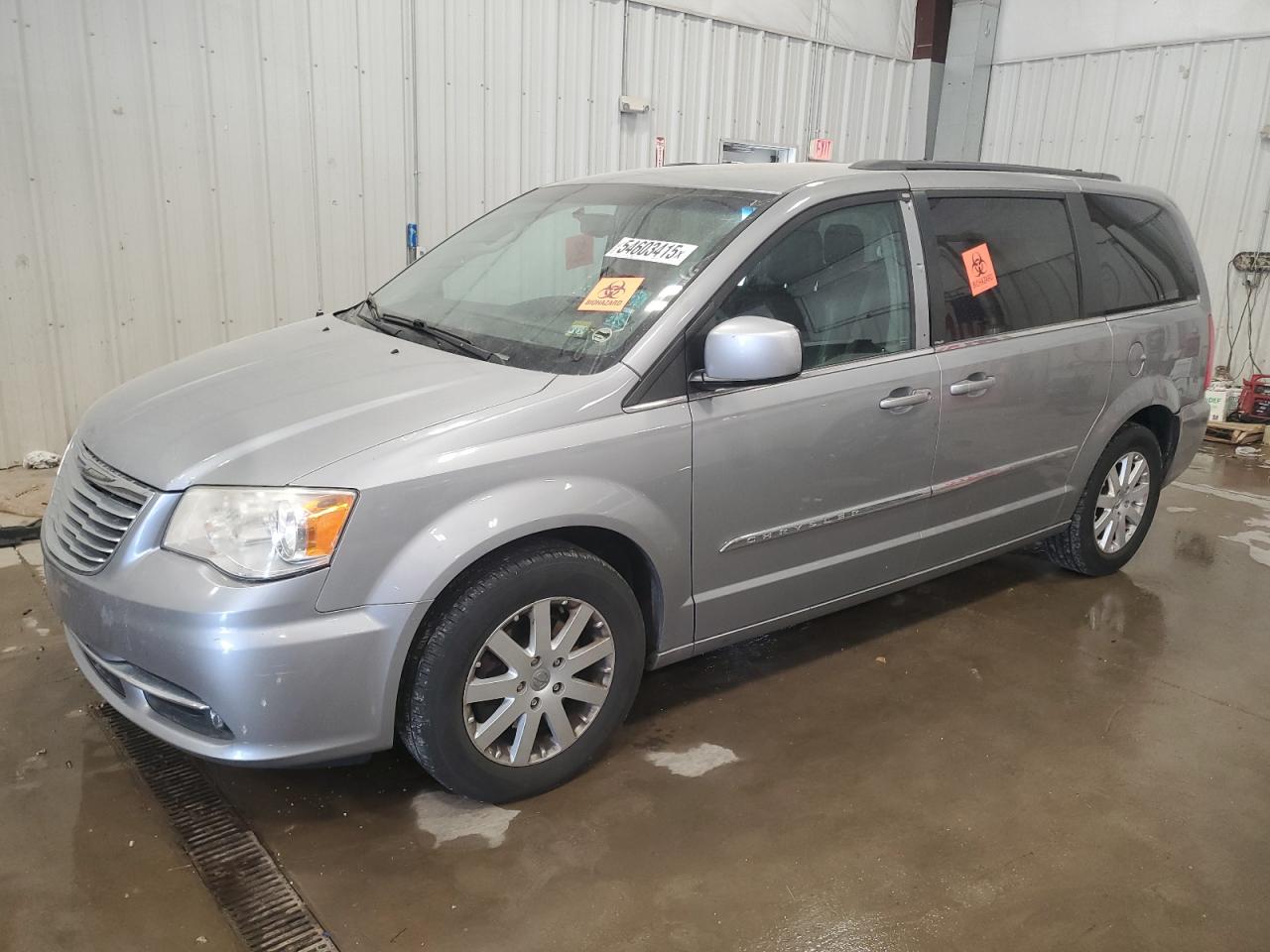2014 Chrysler Town & Country Touring продається в Franklin, WI - Normal Wear