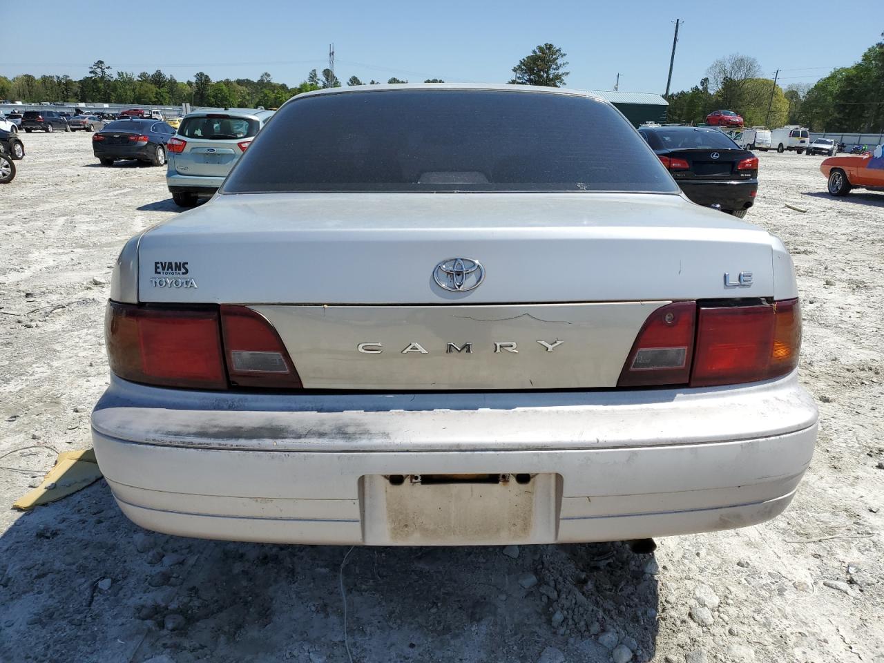 1995 Toyota Camry Le VIN: 4T1SK12E1SU492613 Lot: 51792735