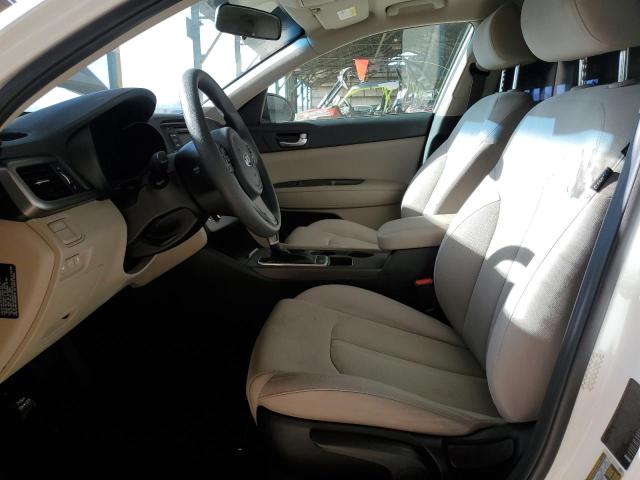 Седаны KIA OPTIMA 2016 Белы
