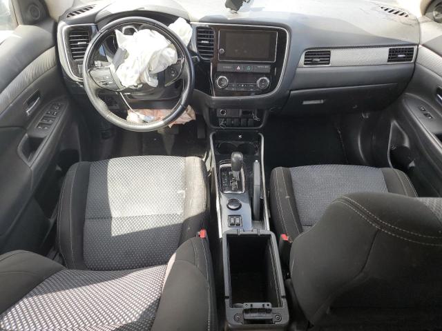  MITSUBISHI OUTLANDER 2018 Сріблястий