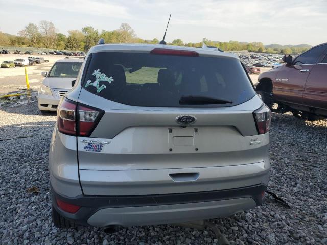 FORD ESCAPE 2018 Srebrny