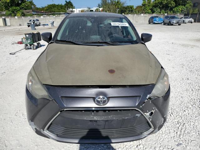  TOYOTA YARIS 2017 Черный