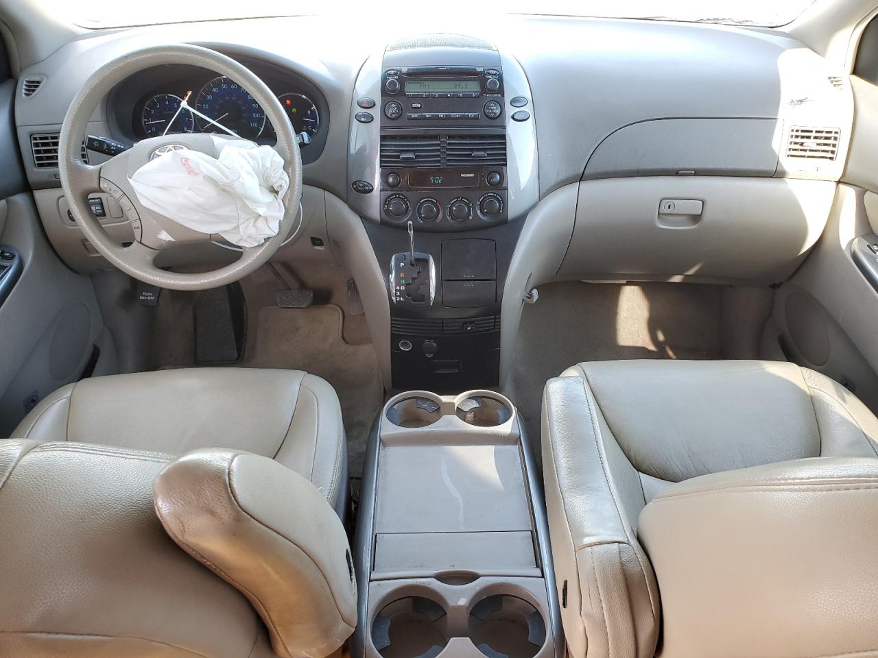 2010 Toyota Sienna Ce VIN: 5TDKK4CC7AS338154 Lot: 55068465