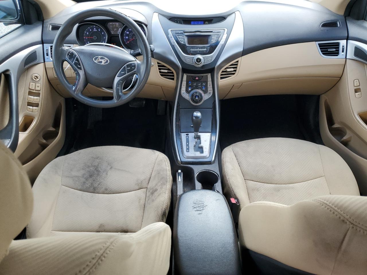 2013 Hyundai Elantra - Image 8