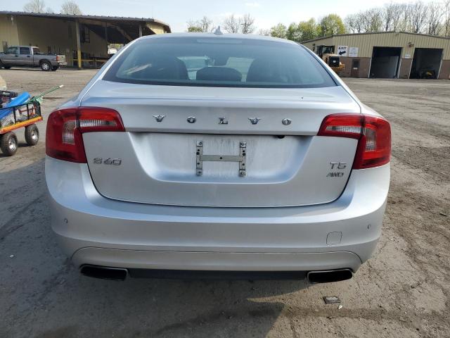  VOLVO S60 2015 Srebrny