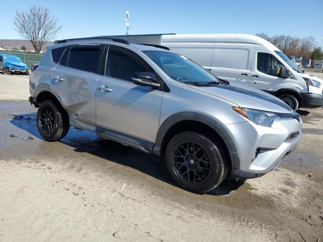  TOYOTA RAV4 2018 Srebrny