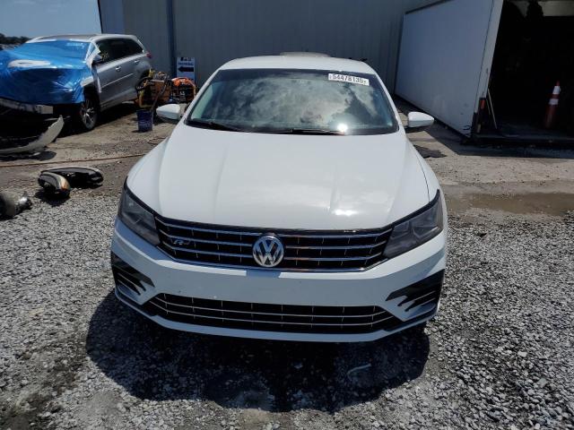  VOLKSWAGEN PASSAT 2018 Biały