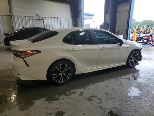  TOYOTA CAMRY 2018 White