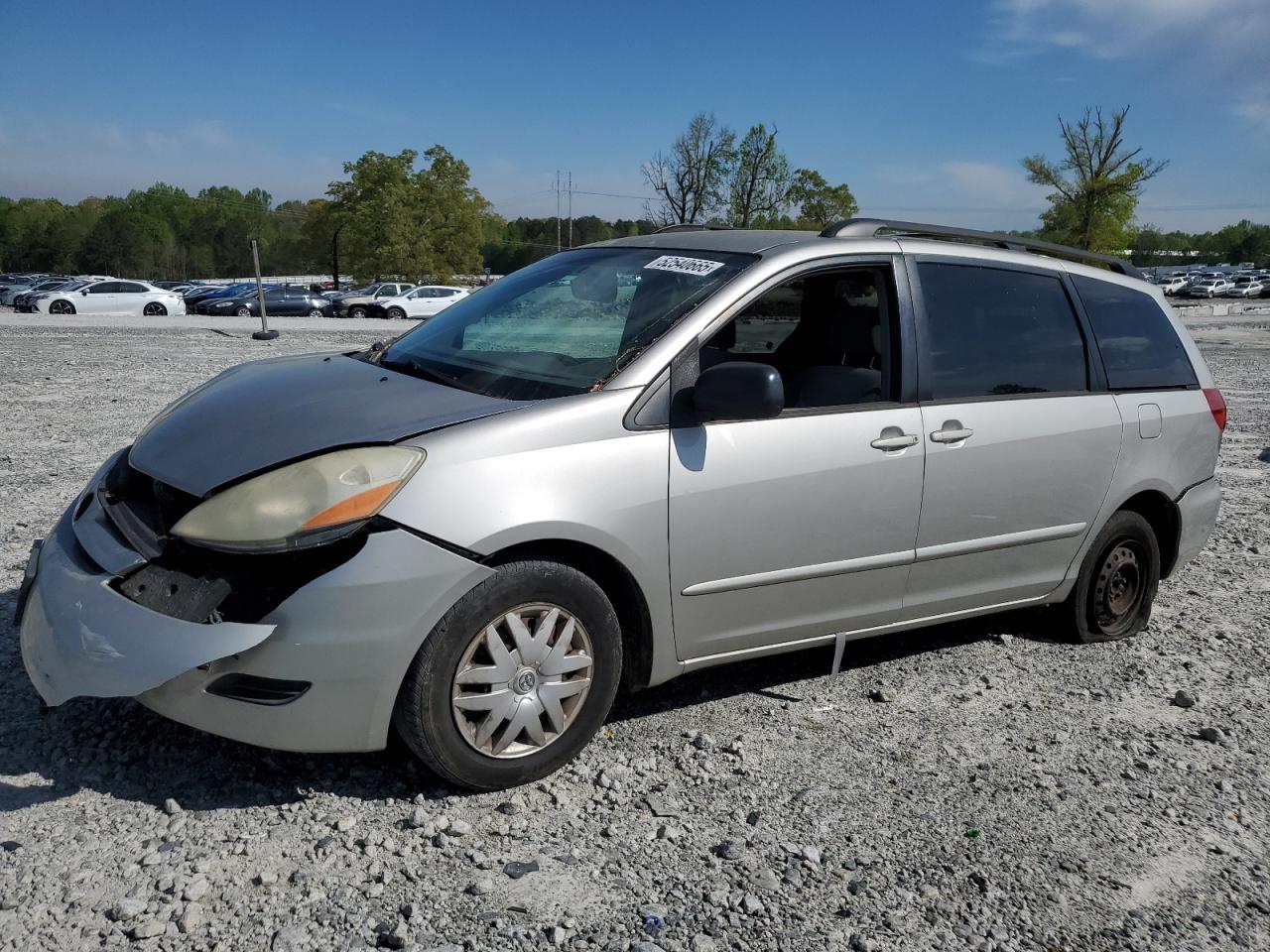 2007 Toyota Sienna Ce for Sale in Loganville, GA - Front End
