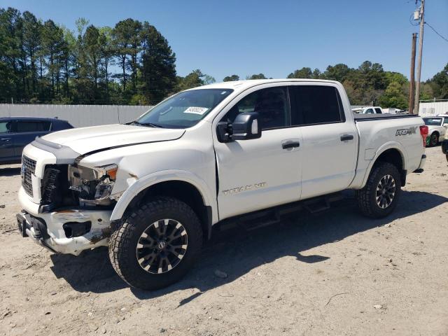 2018 Nissan Titan Sv
