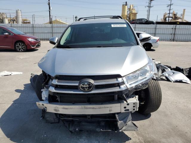  TOYOTA HIGHLANDER 2019 Srebrny