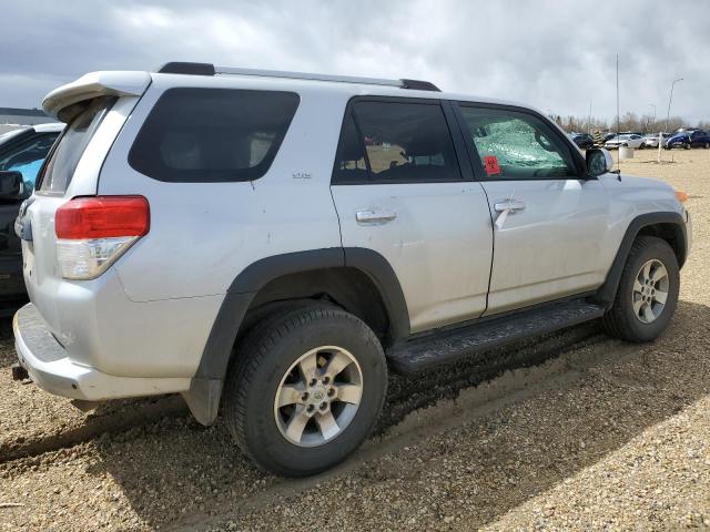 Паркетники TOYOTA 4RUNNER 2013 Сріблястий