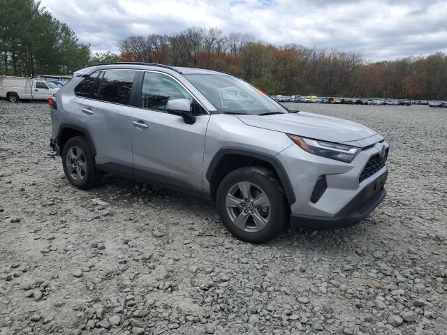  TOYOTA RAV4 2022 Серебристый