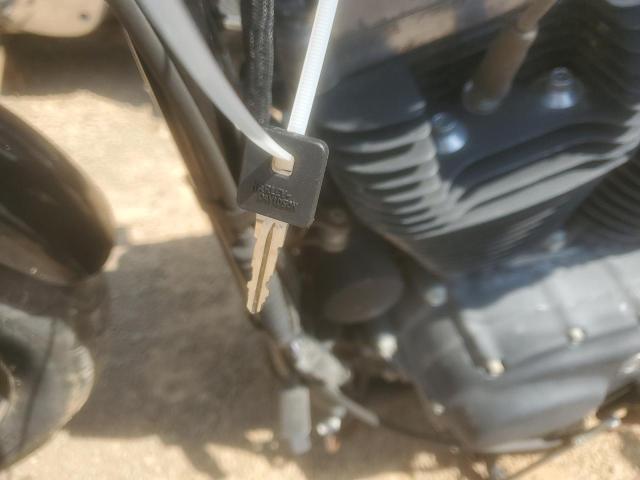 undisplay HARLEY-DAVIDSON SPRTSTR120 2014 Чорний