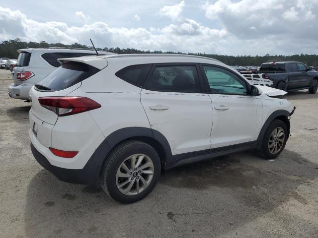 Паркетники HYUNDAI TUCSON 2016 Белы