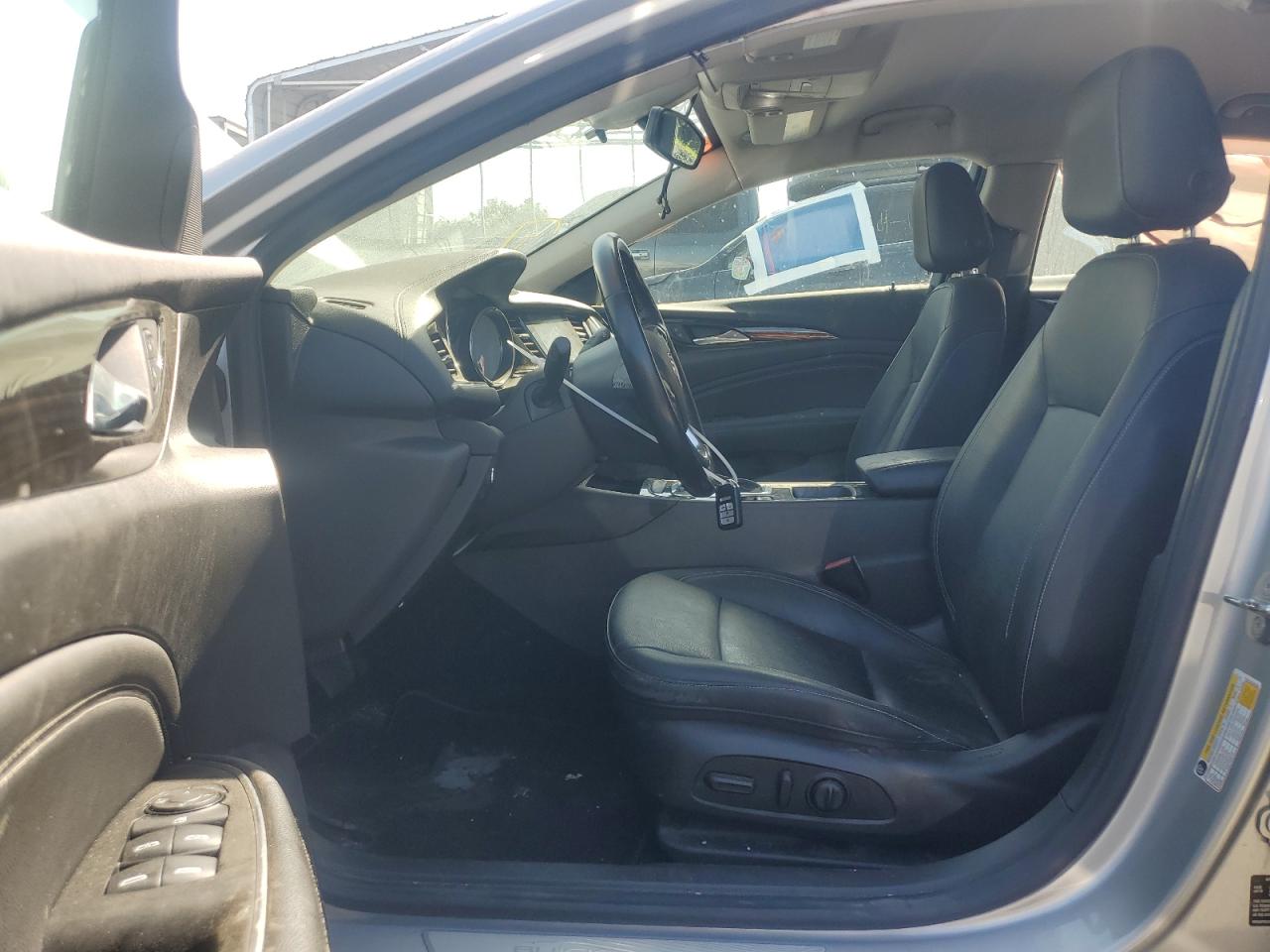 2018 Buick Regal Essence VIN: W04GP6SX9J1144630 Lot: 53074585