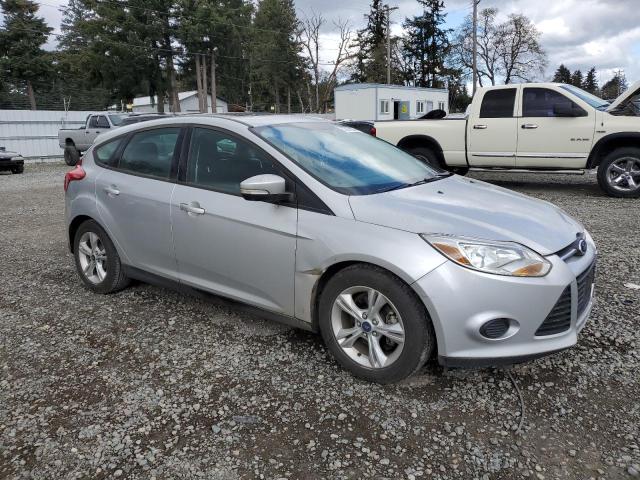 Hatchbacks FORD FOCUS 2013 Srebrny