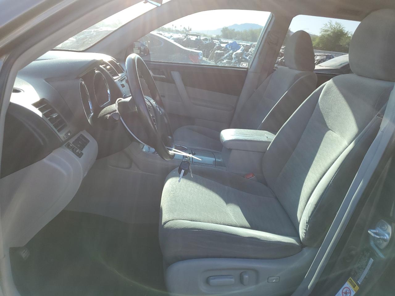 2013 Toyota Highlander Base VIN: 5TDBK3EH2DS261894 Lot: 54932635