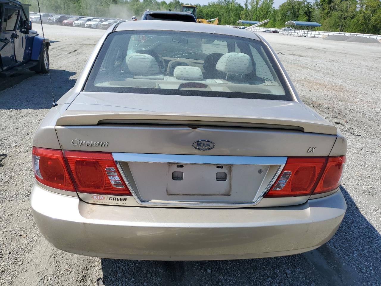 2004 Kia Optima Lx VIN: KNAGD126845321753 Lot: 53864095