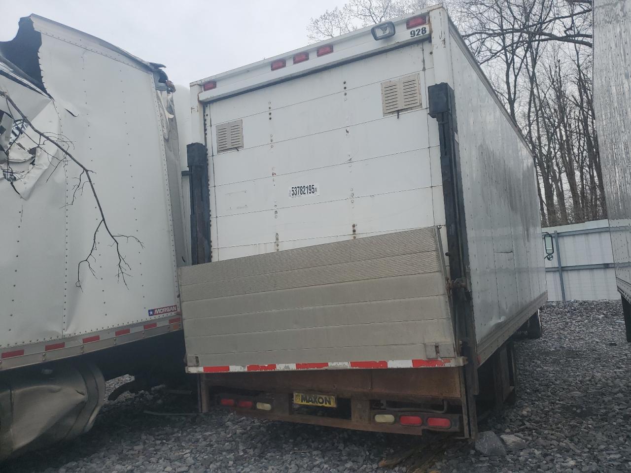 2007 Isuzu Npr white van gas 4KLC4B1U27J803928 photo #4