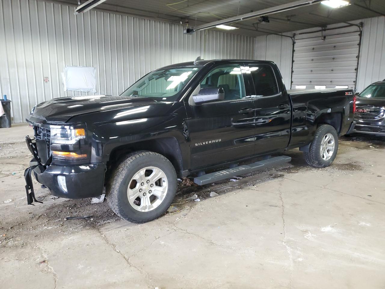 2017 Chevrolet Silverado K1500 Lt de vânzare în Franklin, WI - Front End