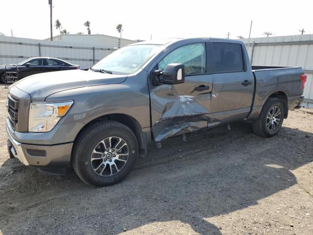 2022 Nissan Titan Sv
