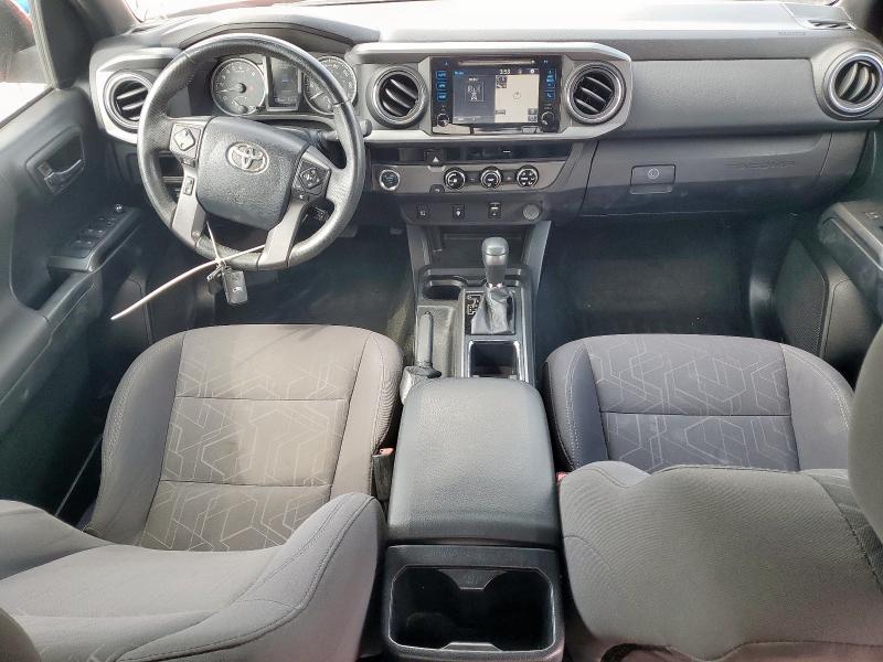  TOYOTA TACOMA 2017 Красный