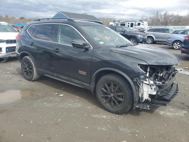  NISSAN ROGUE 2017 Czarny