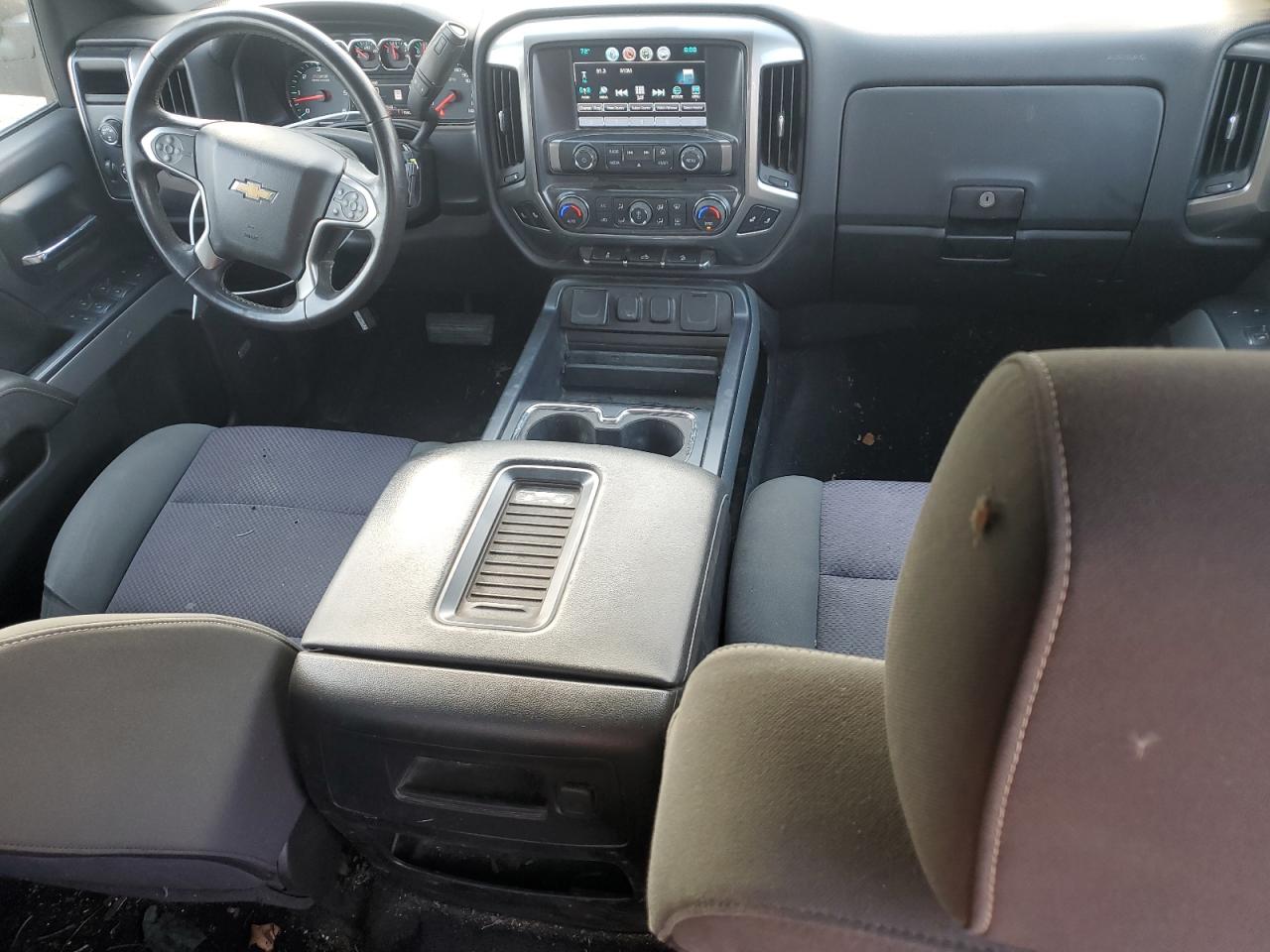 2017 Chevrolet Silverado - Image 8
