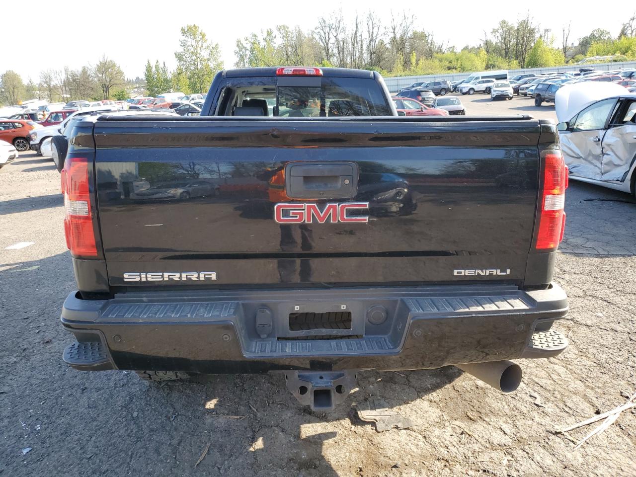 2018 GMC Sierra K3500 Denali VIN: 1GT42YEY0JF290716 Lot: 67110105