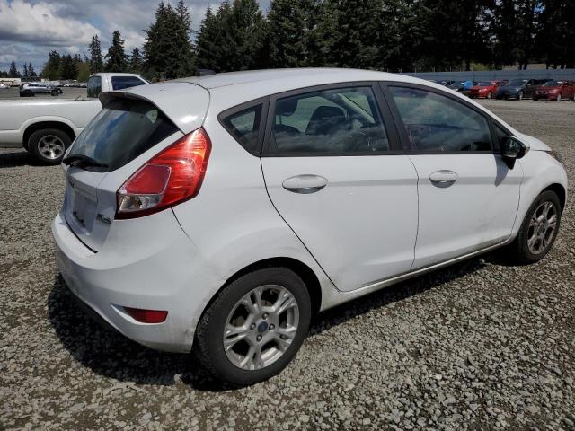  FORD FIESTA 2015 White