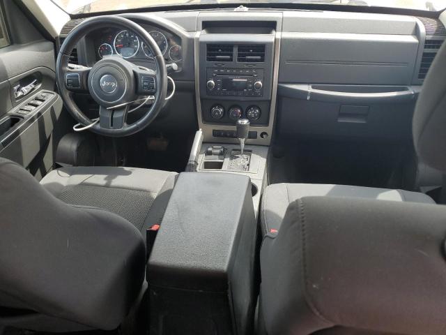 Parquets JEEP LIBERTY 2012 Srebrny