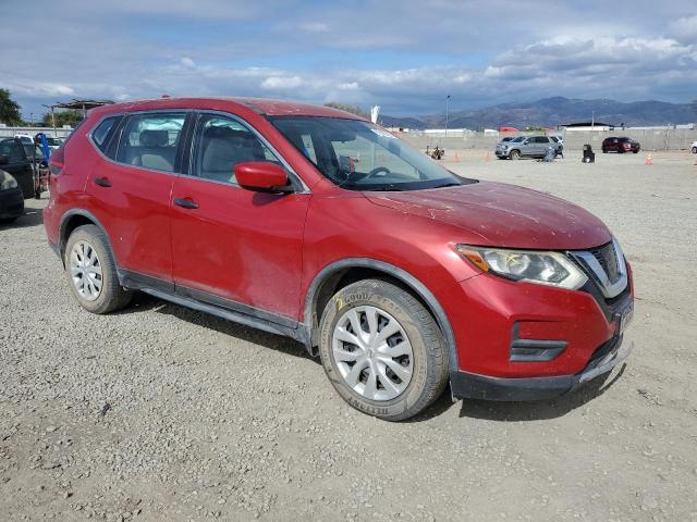  NISSAN ROGUE 2017 Красный