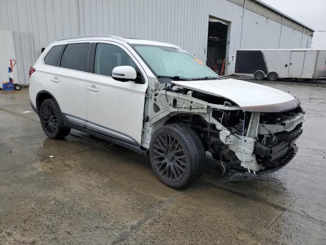  MITSUBISHI OUTLANDER 2018 Белы