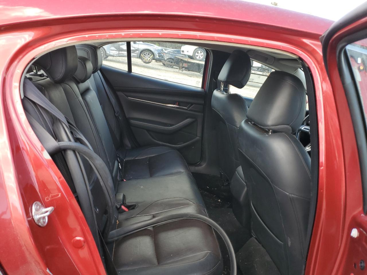 2019 Mazda 3 Preferred Plus VIN: JM1BPACM8K1104421 Lot: 52858025