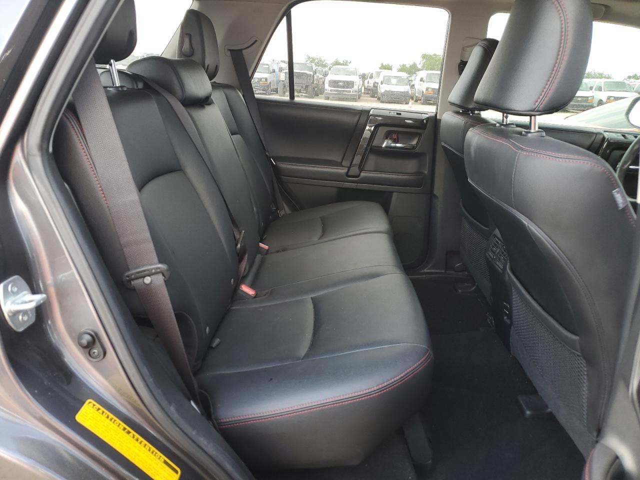 2019 Toyota 4Runner Sr5/Sr5 Premium VIN: JTEBU5JR9K5702911 Lot: 54727035