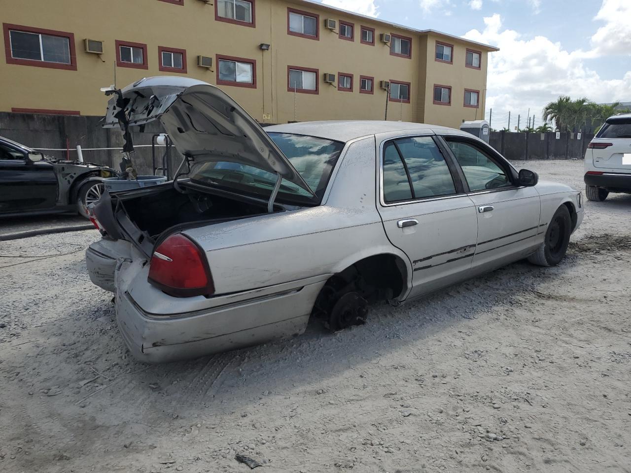 1999 Mercury Grand Marquis Gs silver null gasoline 2MEFM74WXXX635856 photo #4