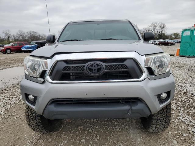  TOYOTA TACOMA 2015 Srebrny