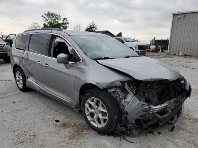  CHRYSLER PACIFICA 2017 Silver